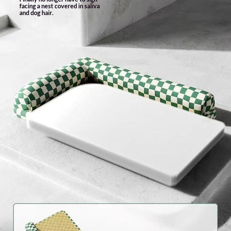 Checkerboard-pattern Cooling Mat