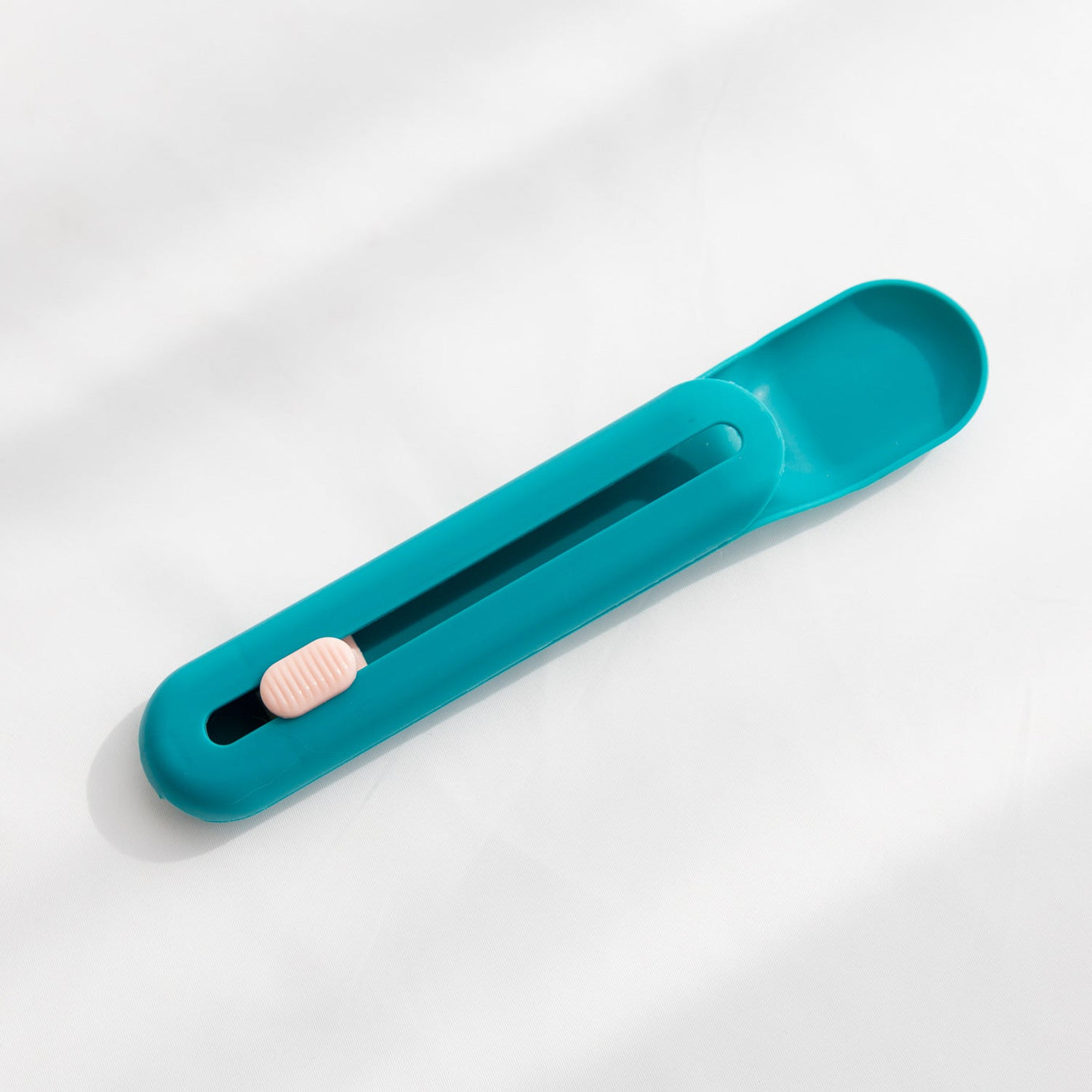 Hot Cat Strip Spoon Feeder Squeezes Snack Pet Feeding Tools