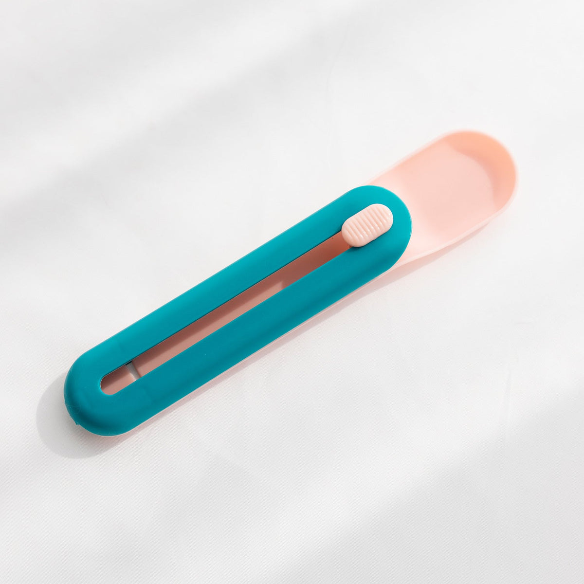 Hot Cat Strip Spoon Feeder Squeezes Snack Pet Feeding Tools